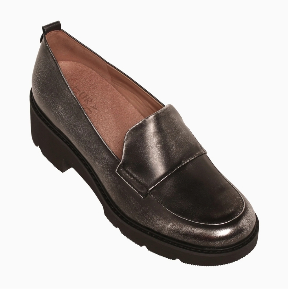 Naturalizer Darry Lug Sole Loafers